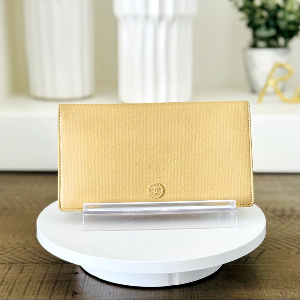 Chanel Bifold Coco Button Wallet